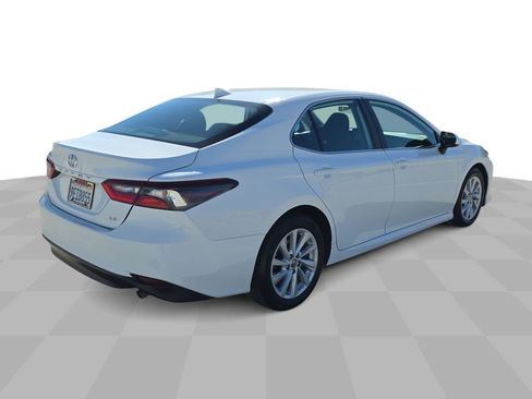 Used 2023 Toyota Camry LE image 8