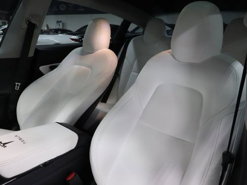 Used 2020 Tesla Model 3 Standard Range Plus image 11