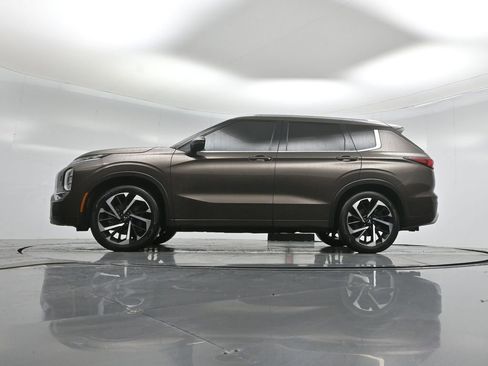 Used 2022 Mitsubishi Outlander SEL image 7