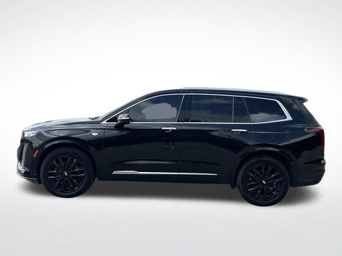 Used 2022 Cadillac XT6 Premium Luxury FWD image 3