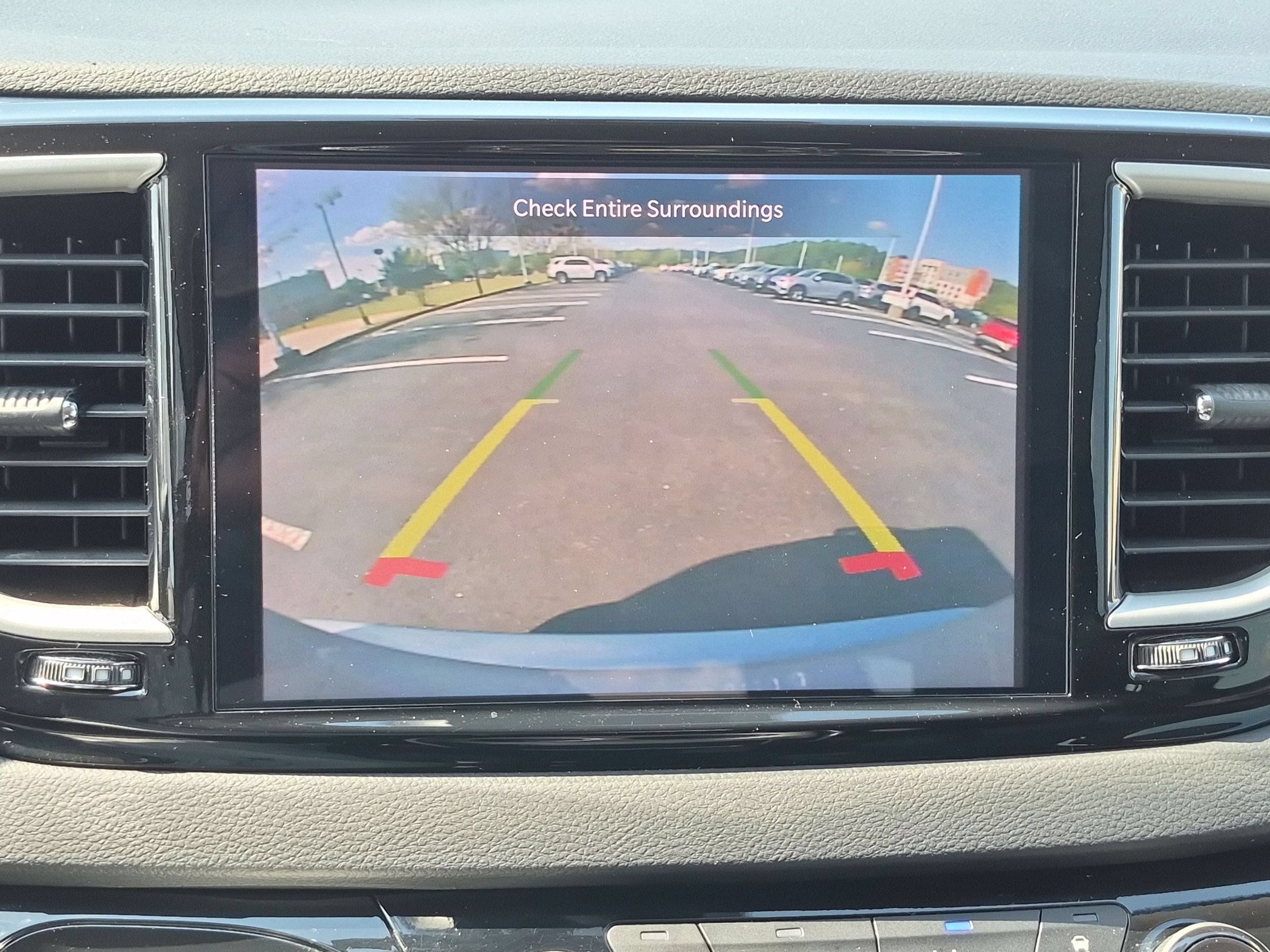 Used 2024 Chrysler Pacifica Touring-L FWD image 23