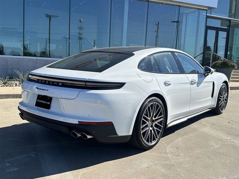 New 2026 Porsche Panamera 4 image 7