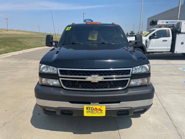 Used 2007 Chevrolet Silverado 2500 LT w/ Heavy-Duty Power Package AWD/4WD image 11