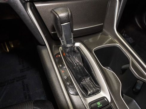 Used 2020 Honda Accord EX image 16