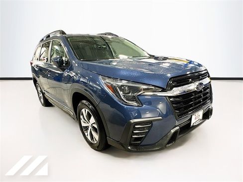 Certified 2024 Subaru Ascent Premium w/ Convenience Package image 3
