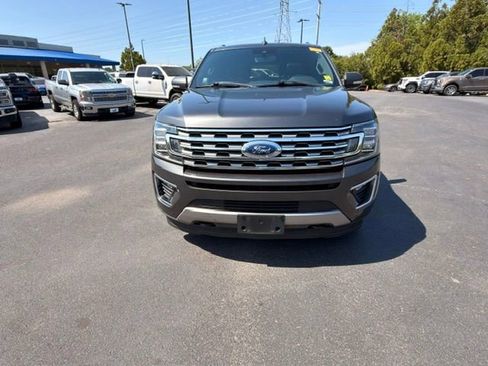 Used 2018 Ford Expedition Limited w/ Equipment Group 301A AWD/4WD image 12
