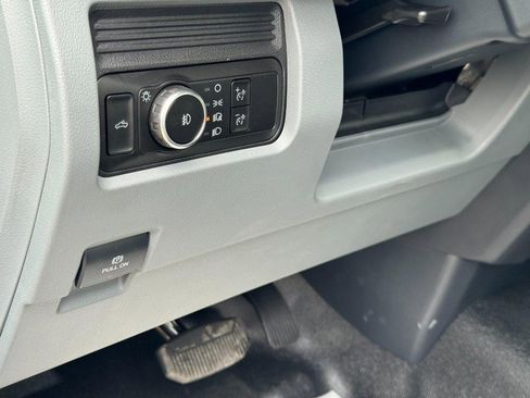 New 2026 Ford F550 4x4 Regular Cab Super Duty image 9