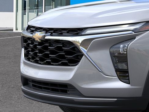 New 2026 Chevrolet Trax LT w/ LT Convenience Package FWD image 36