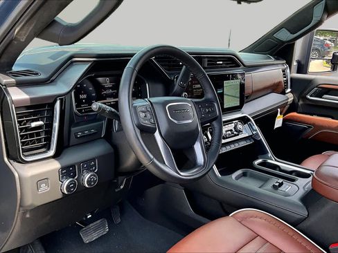 Used 2025 GMC Sierra 2500 Denali Ultimate AWD/4WD image 16