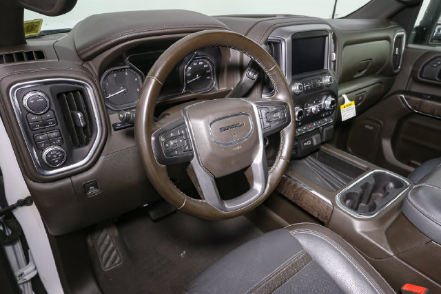 Used 2023 GMC Sierra 3500 Denali w/ Denali Ultimate Package AWD/4WD image 21