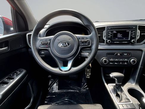 Used 2018 Kia Sportage LX AWD/4WD image 8