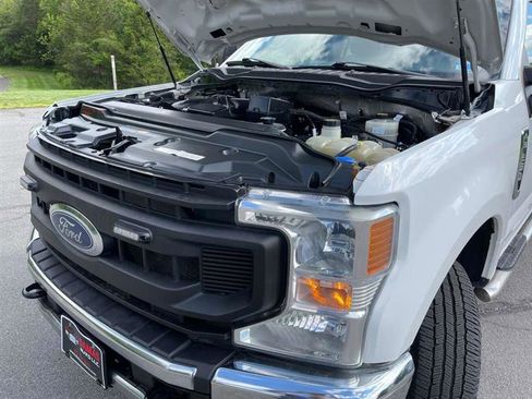 Used 2022 Ford F250 XL w/ Power Equipment Group AWD/4WD image 44