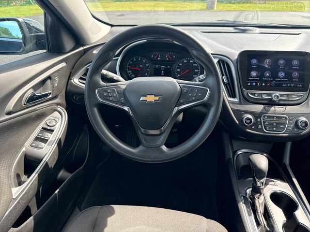 Used 2025 Chevrolet Malibu LT FWD image 14