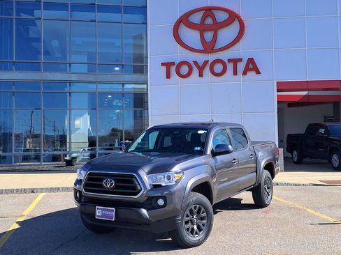 Used 2023 Toyota Tacoma SR5 AWD/4WD image 1