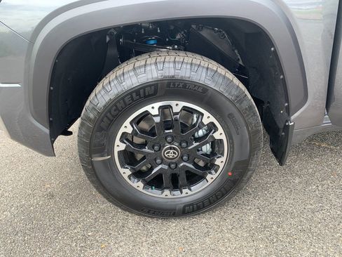 New 2026 Toyota Tundra SR5 AWD/4WD image 31