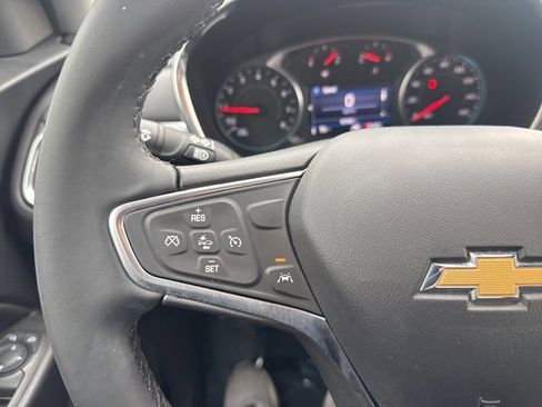 Used 2023 Chevrolet Equinox LT image 17