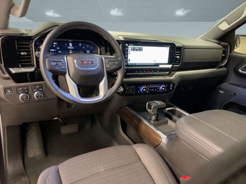 Certified 2025 GMC Sierra 1500 Elevation w/ Preferred Package image 28