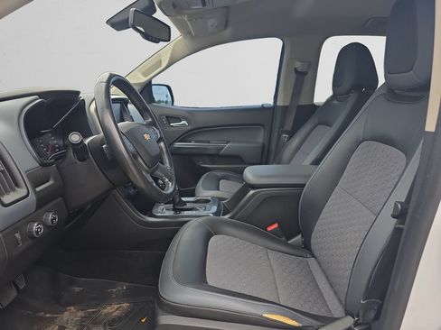 Used 2016 Chevrolet Colorado Z71 AWD/4WD image 10