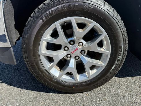 Used 2018 GMC Sierra 1500 SLT w/ SLT Premium Package AWD/4WD image 11