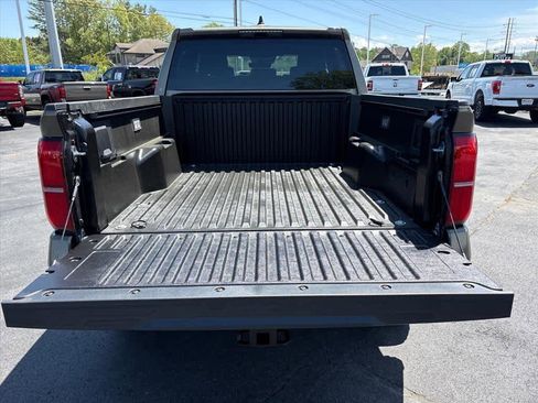 New 2026 Toyota Tacoma TRD Off-Road AWD/4WD image 28