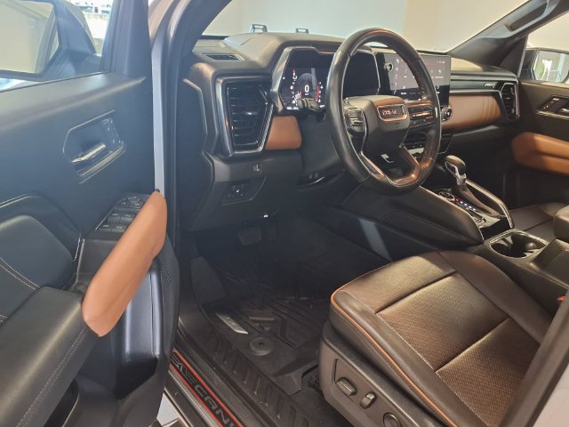 Used 2023 GMC Canyon AT4 w/ AT4 Premium Package AWD/4WD image 7