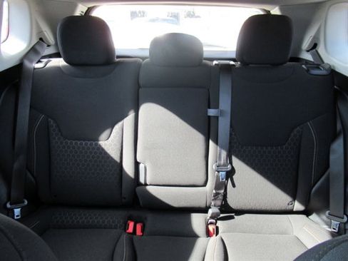 Used 2021 Jeep Compass Sport w/ Cold Weather Group image 14