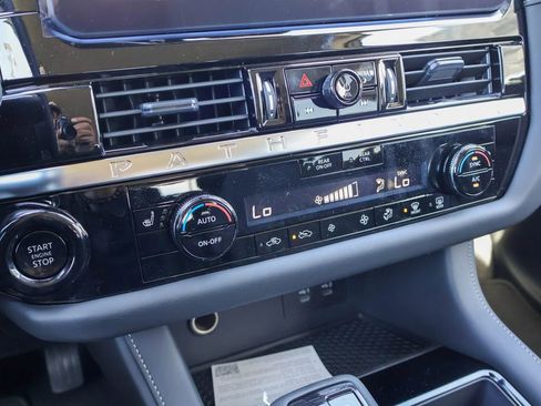 New 2026 Nissan Pathfinder SV image 13