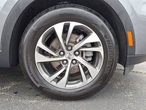 Used 2022 Buick Envision Essence w/ Technology Package I image 9