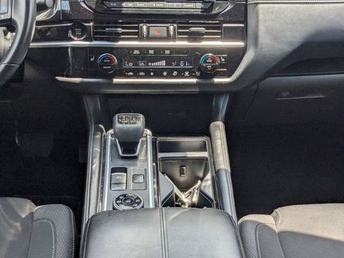 Used 2025 Nissan Pathfinder SV AWD/4WD image 26