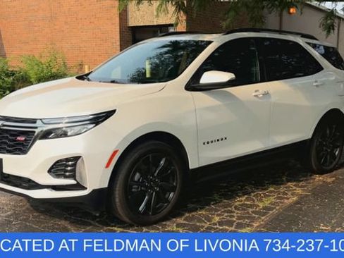 Used 2023 Chevrolet Equinox RS w/ RS Leather Package AWD/4WD image 4