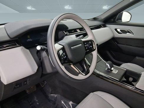 Used 2026 Land Rover Range Rover Velar S image 4