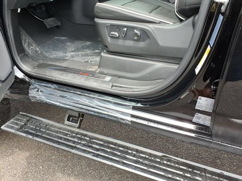 New 2026 GMC Sierra 2500 AT4X AWD/4WD image 13