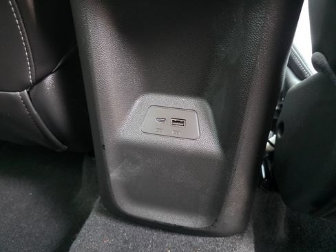 Used 2024 Buick Envision Preferred AWD/4WD image 32