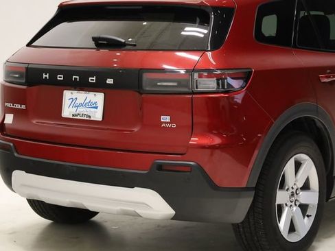 Used 2024 Honda Prologue EX image 6