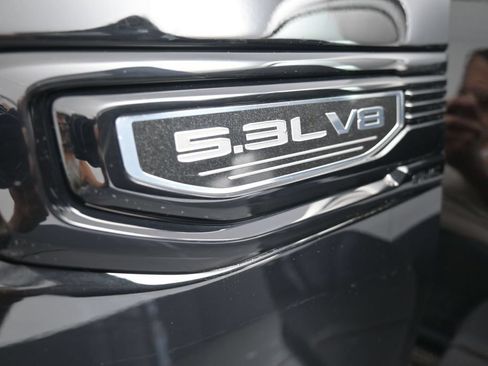 Used 2023 GMC Sierra 1500 Elevation w/ Preferred Package AWD/4WD image 14