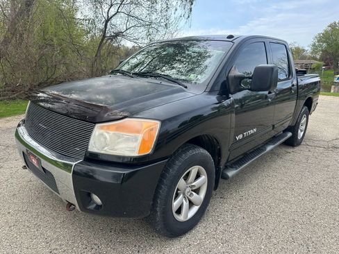 Used 2008 Nissan Titan SE AWD/4WD image 2