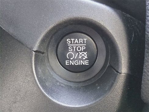 Used 2019 Jeep Compass Limited image 31