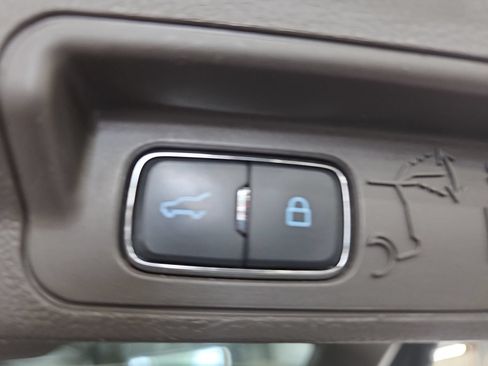 Used 2020 Ford Explorer Platinum AWD/4WD image 13