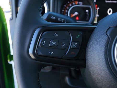 New 2025 Jeep Gladiator Sport image 13