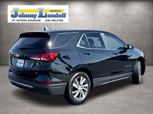 Used 2024 Chevrolet Equinox LT w/ LPO, Floor Liner Package FWD image 2