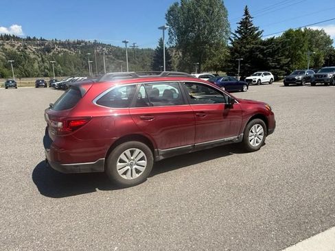 Used 2017 Subaru Outback 2.5i AWD/4WD image 4
