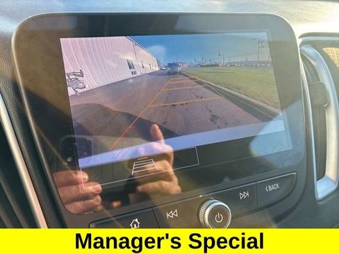 Used 2024 Chevrolet Malibu LT image 23