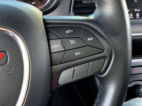 Used 2019 Dodge Challenger SXT image 14