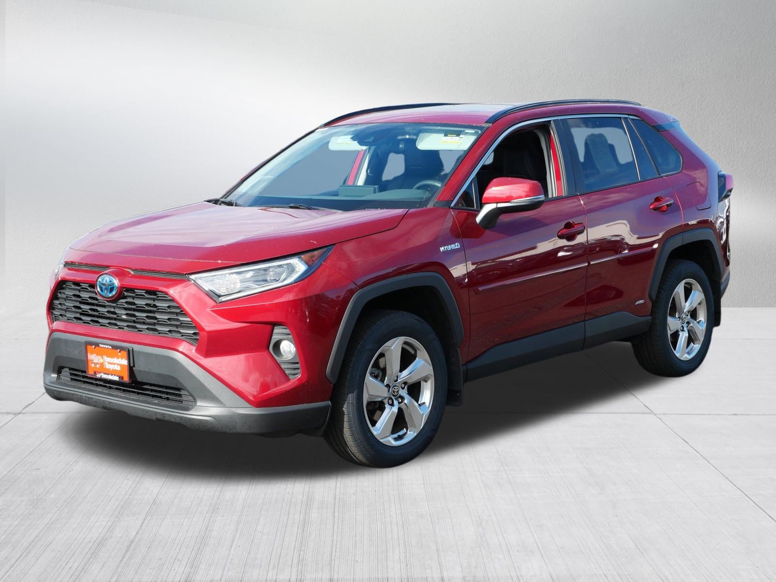 Certified 2021 Toyota RAV4 XLE Premium AWD/4WD image 3