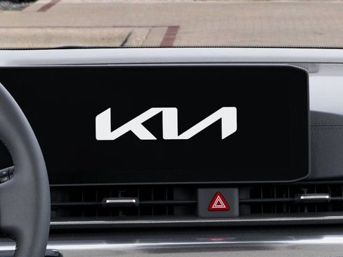 New 2026 Kia Carnival FWD image 25