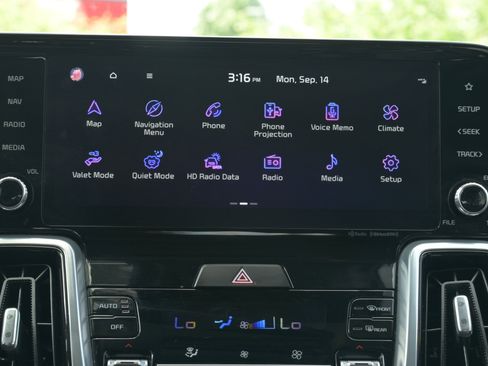 Used 2023 Kia Sorento SX FWD image 17