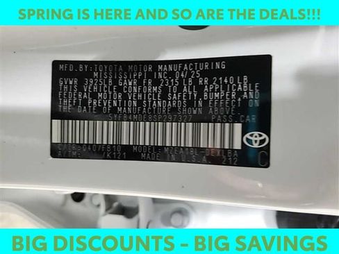 Used 2025 Toyota Corolla LE image 5