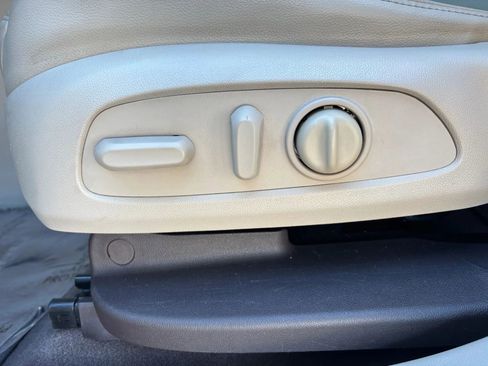 Used 2017 GMC Acadia Denali w/ Technology Package image 7