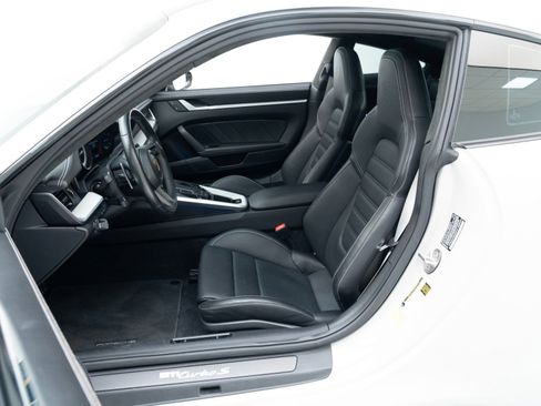 Certified 2022 Porsche 911 Turbo S image 17