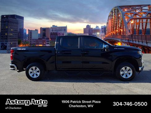 Used 2021 Chevrolet Silverado 1500 LT image 2